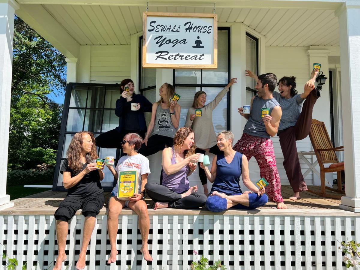 Sewall House Yoga Retreat Island Falls エクステリア 写真